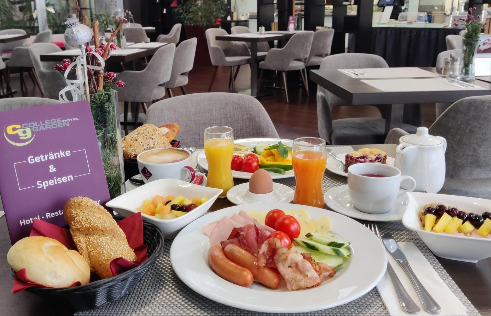 College Garden Hotel Bad Voeslau Dış mekan fotoğraf
