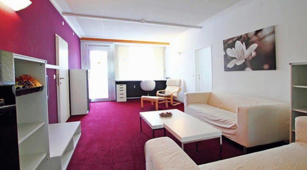College Garden Hotel Bad Voeslau Dış mekan fotoğraf