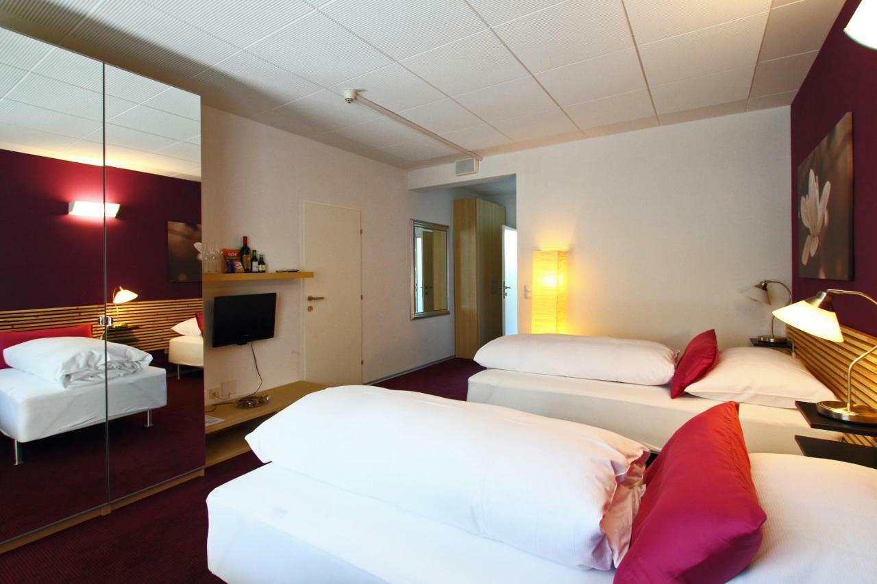 College Garden Hotel Bad Voeslau Dış mekan fotoğraf